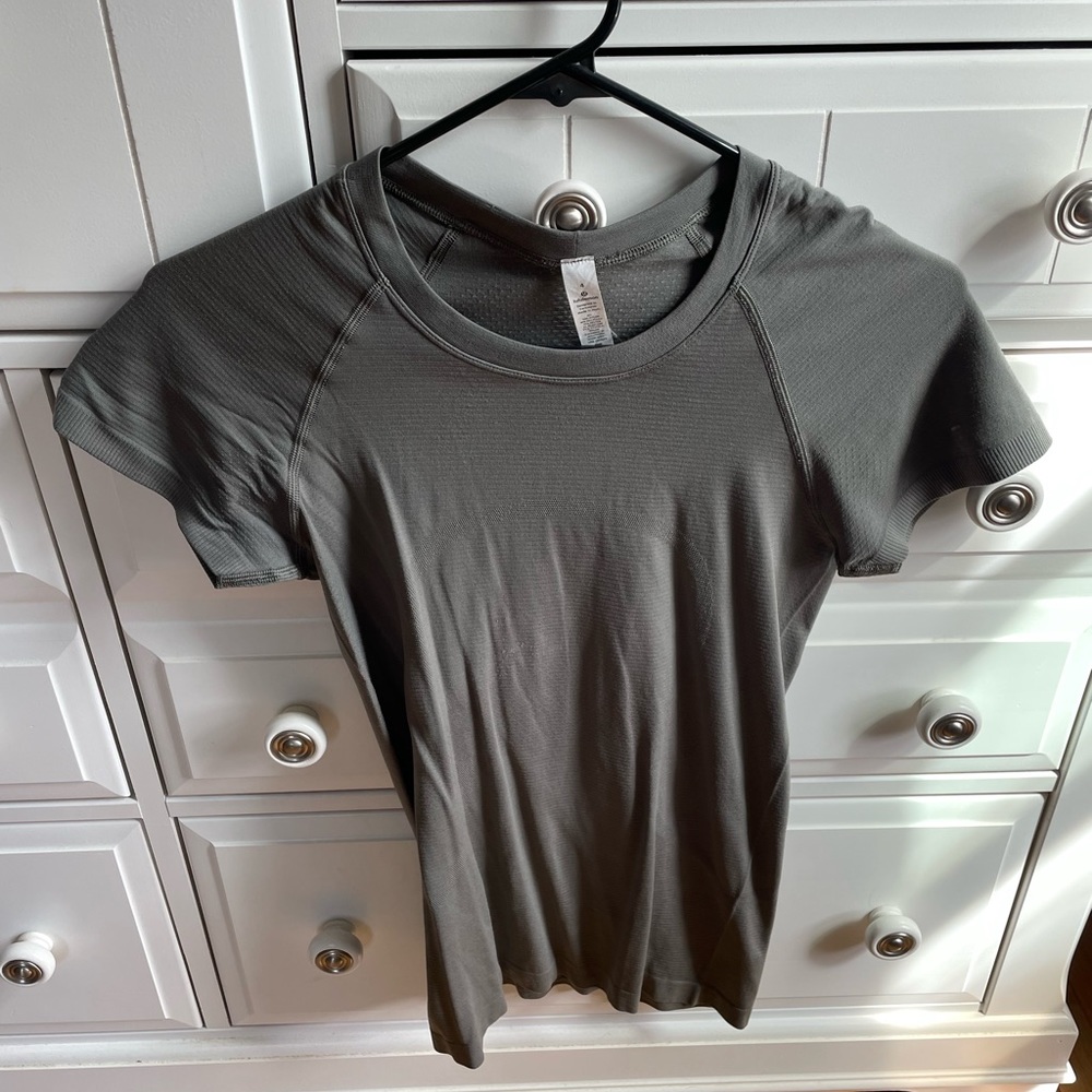 lulu shirt